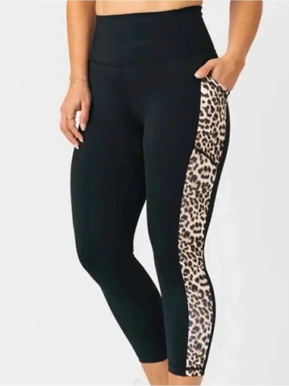 Zyia Black Capri Leopard on the side 
Brand new size 6/8